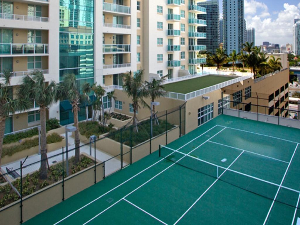 Global Luxury Suites At One Broadway Маями Екстериор снимка
