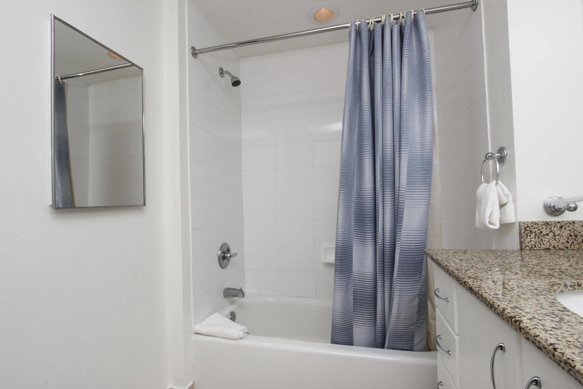 Global Luxury Suites At One Broadway Маями Екстериор снимка
