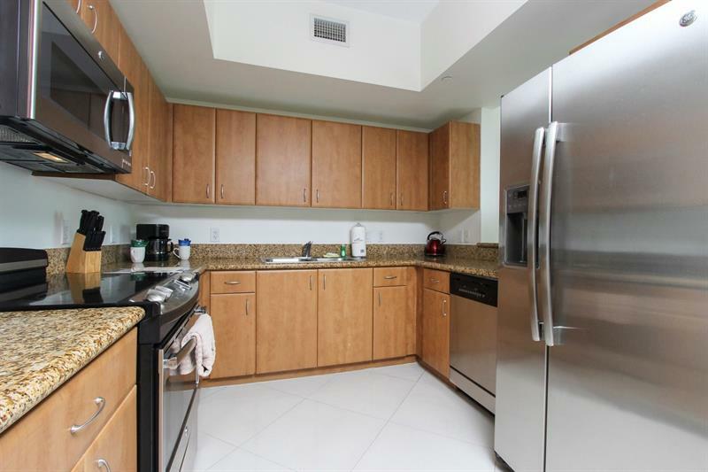 Global Luxury Suites At One Broadway Маями Екстериор снимка
